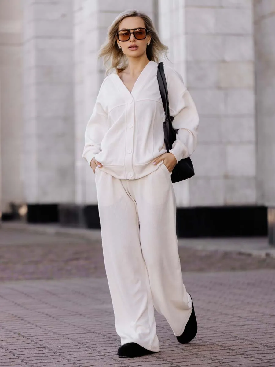 Костюм вельветовый бомбер брюки молочный