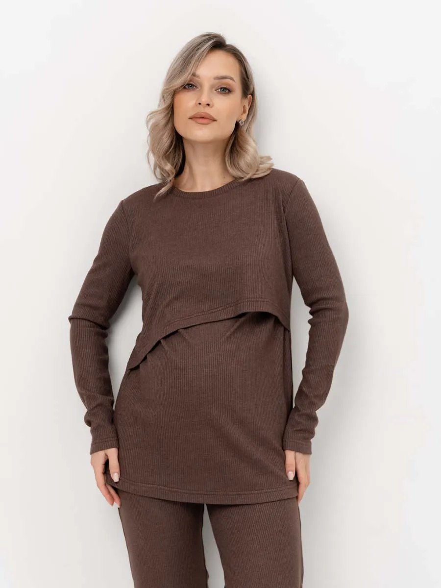 Костюм для беременных и кормящих на весну коричневый