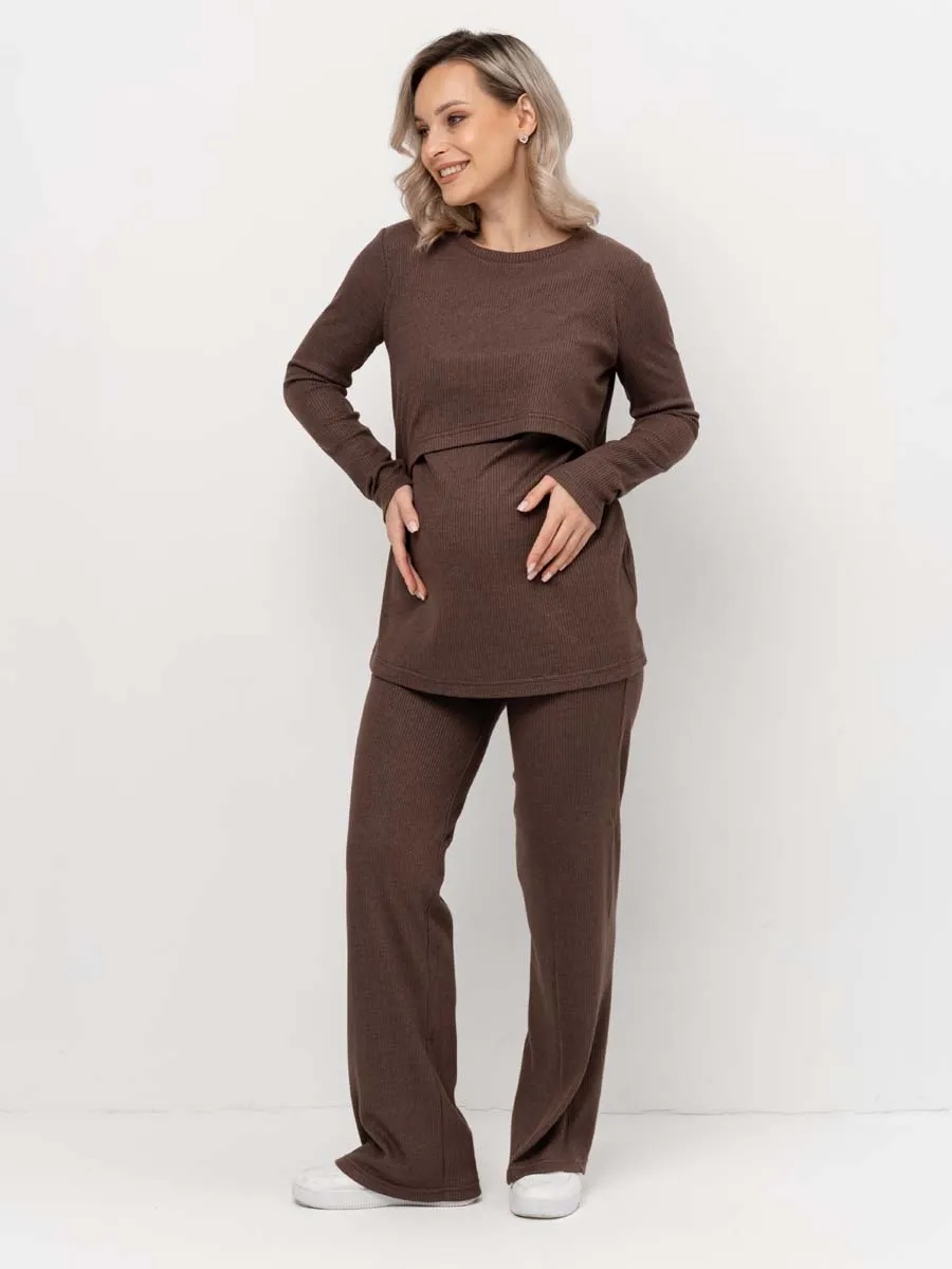 Костюм для беременных и кормящих на весну коричневый