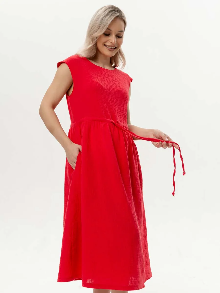 Летнее платье из муслина малиново-красный