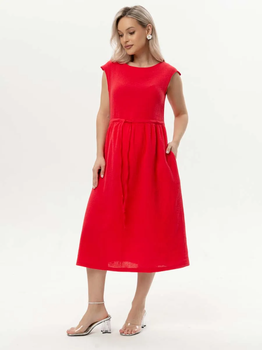 Летнее платье из муслина малиново-красный