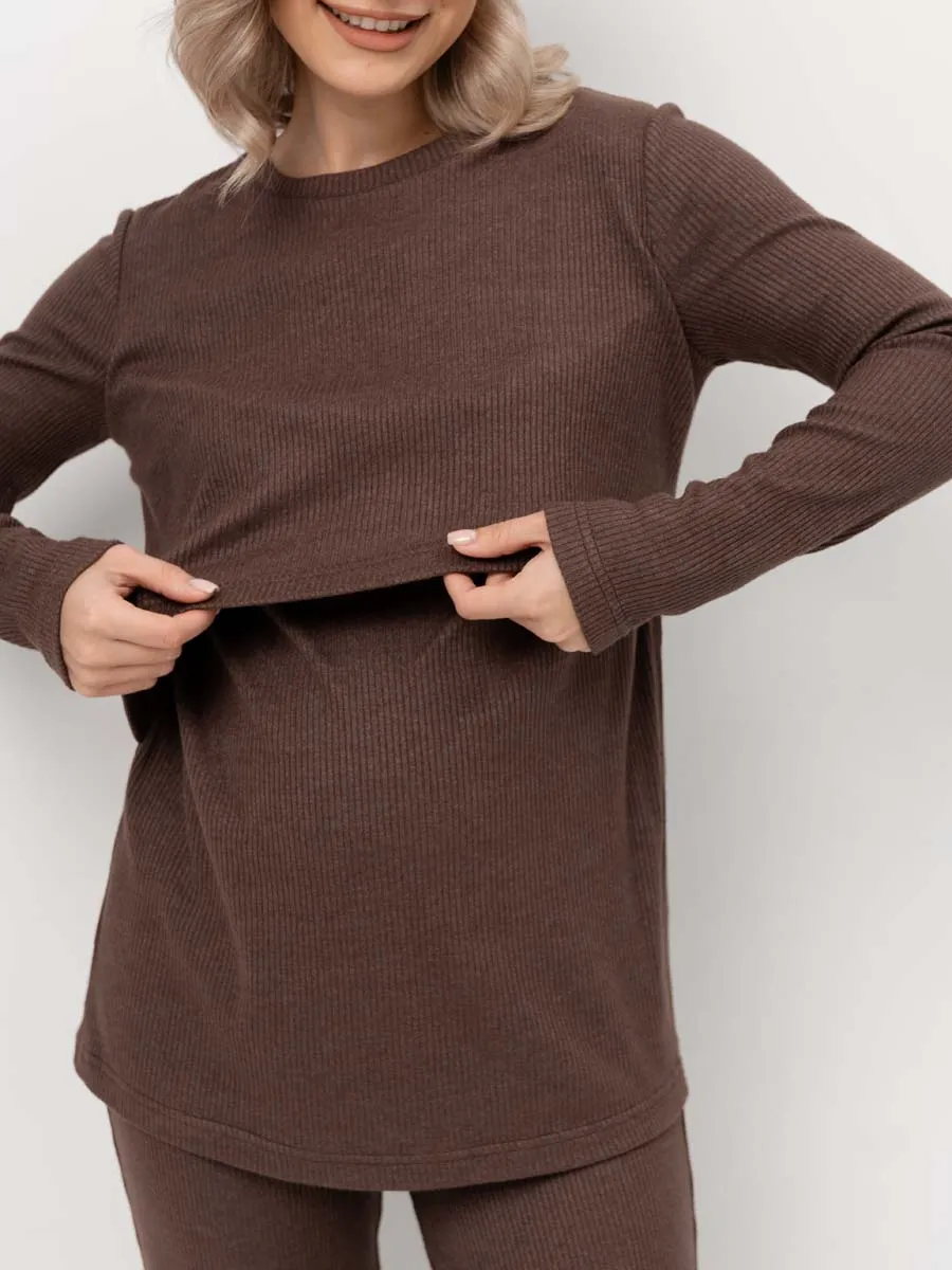 Костюм для беременных и кормящих на весну коричневый