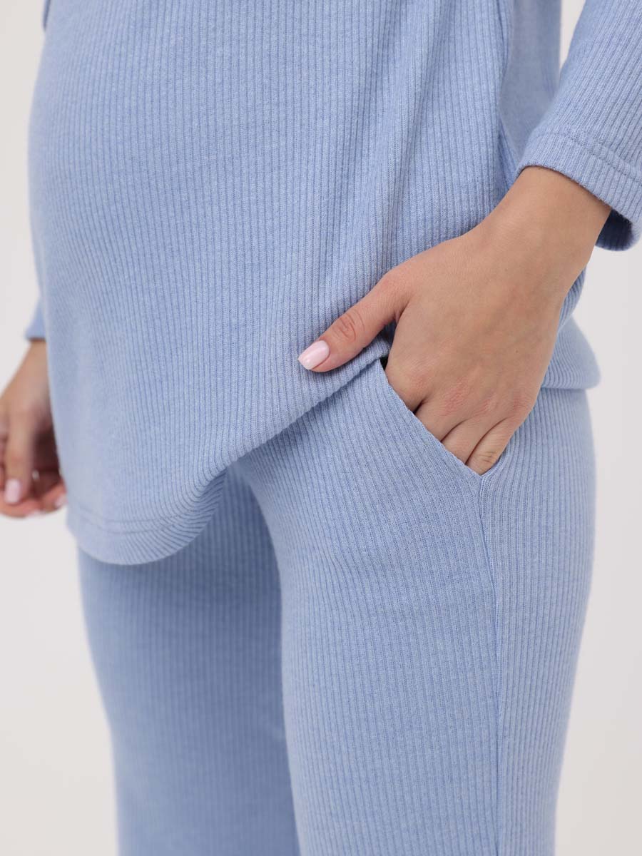Костюм для беременных и кормящих с брюками в рубчик голубой