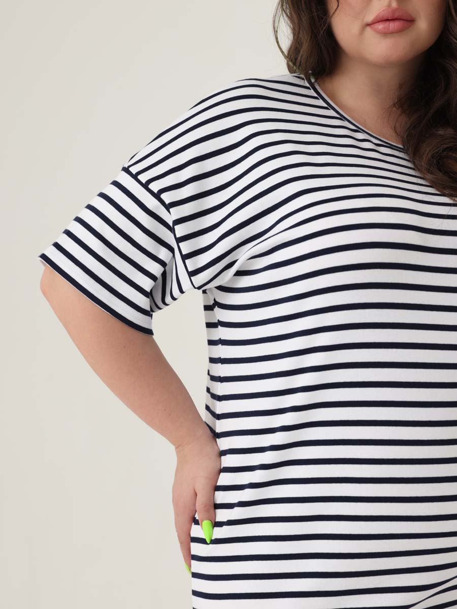 Платье женское больших размеров 69504 в офис белый/темно-синий