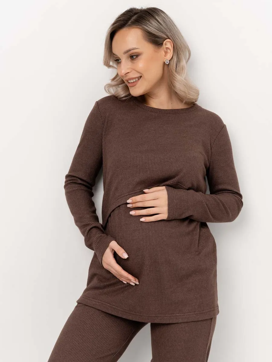 Костюм для беременных и кормящих на весну коричневый