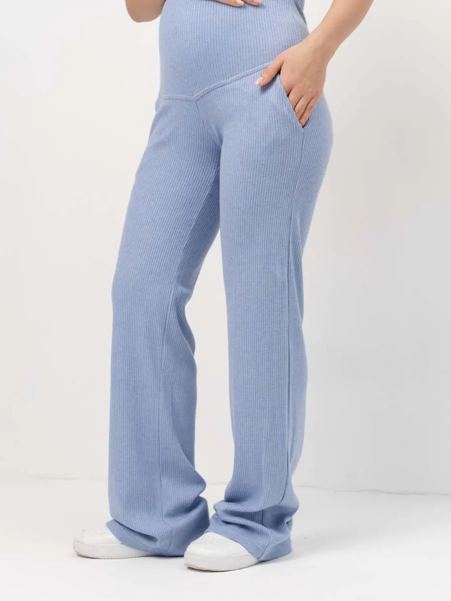 Костюм для беременных и кормящих на весну голубой