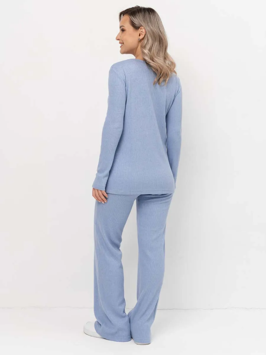 Костюм для беременных и кормящих на весну голубой