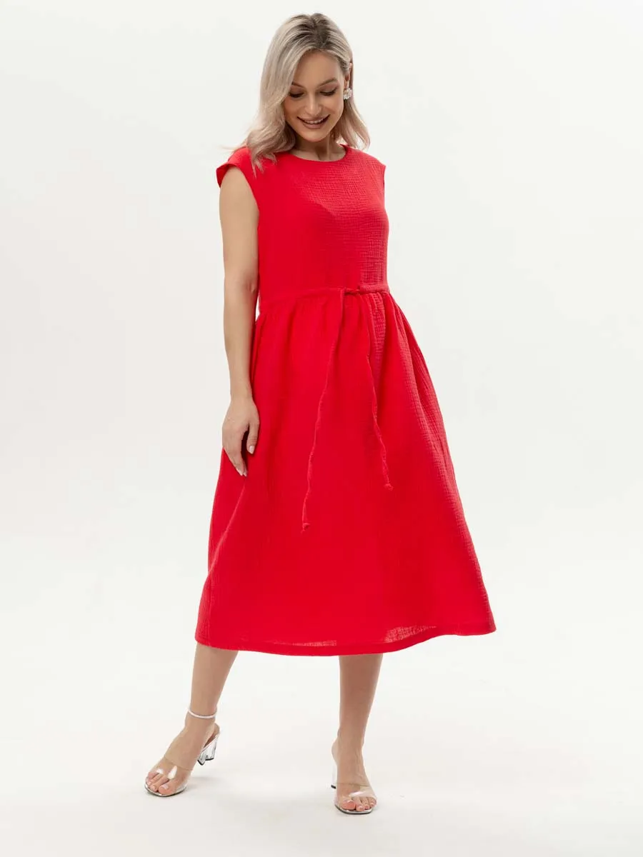 Летнее платье из муслина малиново-красный