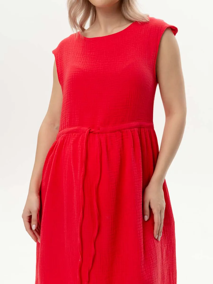 Летнее платье из муслина малиново-красный