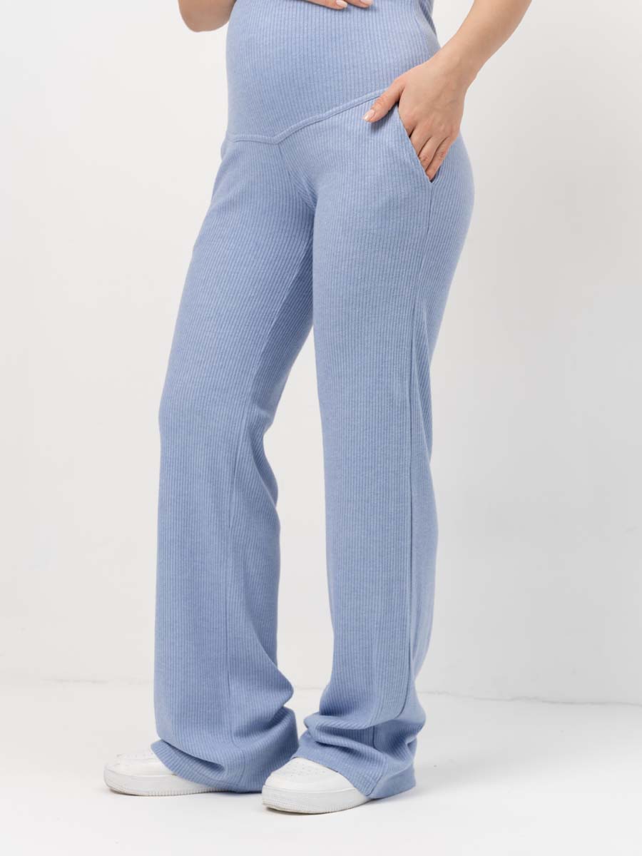 Костюм для беременных и кормящих на весну голубой